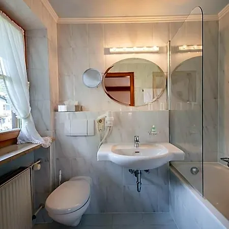 Ziegleder 4*